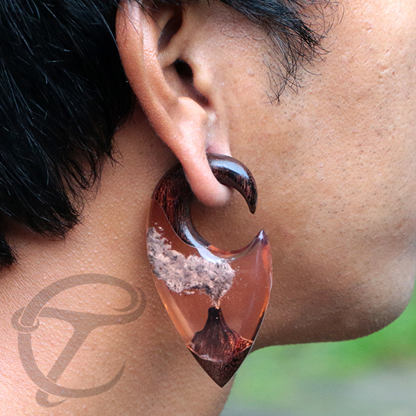 resin wood ear-weight,wood jewelry,epoxy jewelry,resin ear-weight,epoxy piercing jewelry