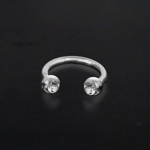 circular barbell piercing,circular steel barbells,eyebrow piercing,conch piercing,helix piercing