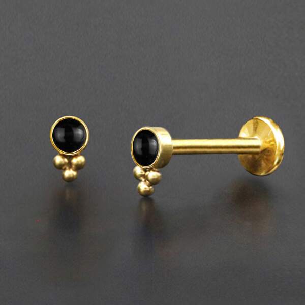 labret piercing,lip piercing,flat piercing,upper lobe piercing,tragus piercing