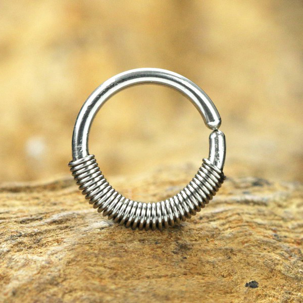 seamless ring steel piercing,industrial piercing,seamless piercing,hinged segment rings,helix piercing,conch piercing,snug piercing
