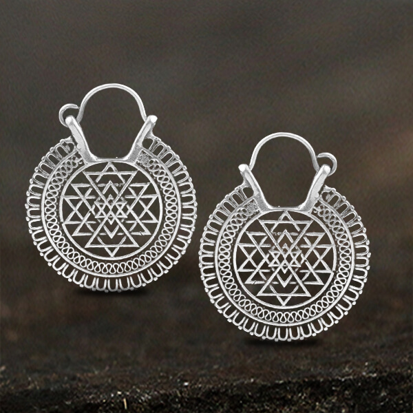 ethnic white brass earring,brass jewelry,brass earring,tribal jewelry,white brass jewelry at wholesale