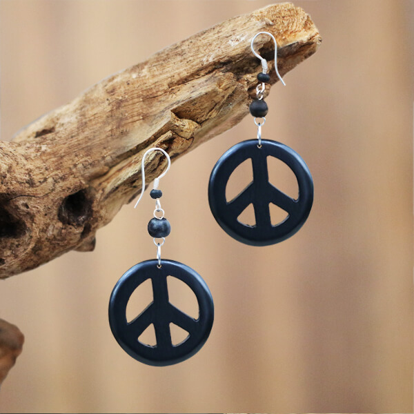 wood,earrings,chaotic,trading,bangkok