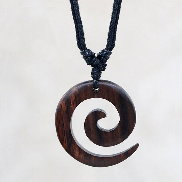 wood,necklaces,tribal,jewelry