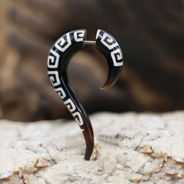 fake,piercing,cheaters,20,guage,wood,fake,piercing,wooden,fake,plugs