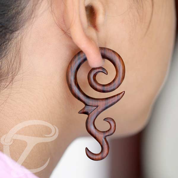 fake,piercing,cheaters,20,guage,wood,fake,piercing,wooden,fake,plugs