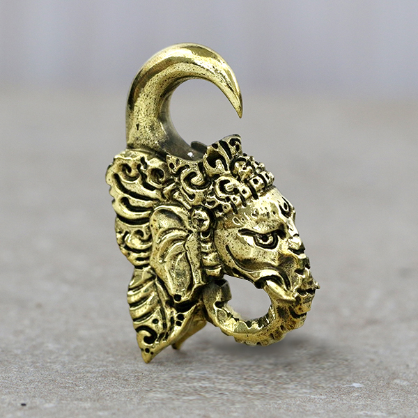 borneo,brass,ear,weight