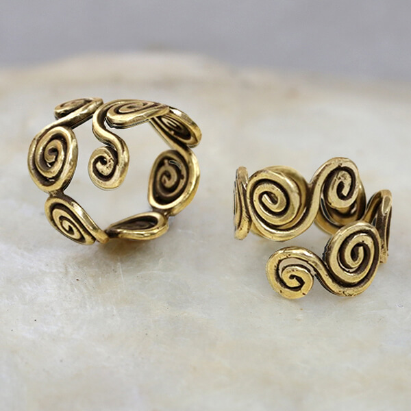 brass,finger,ring,tribal,jewelry