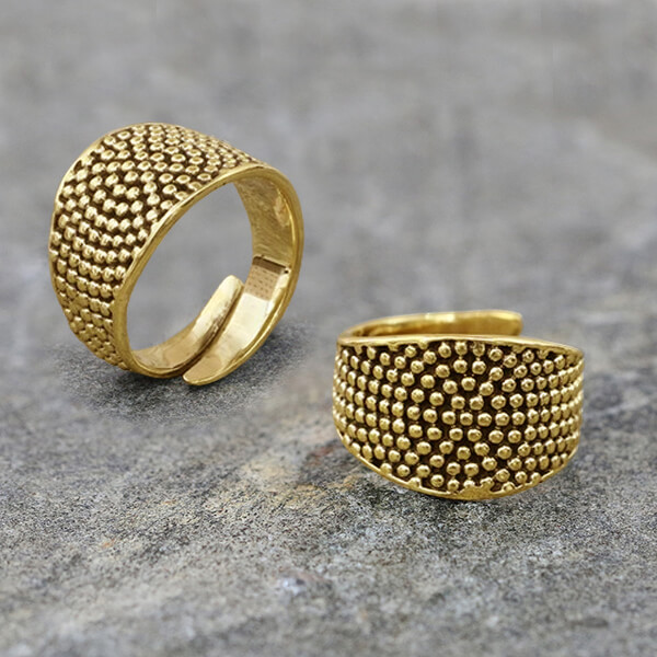 brass,finger,ring,tribal,jewelry