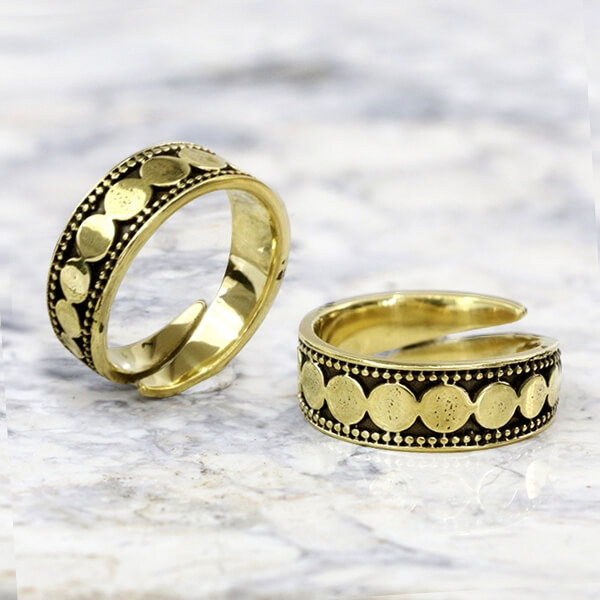 brass,finger,ring,tribal,jewelry