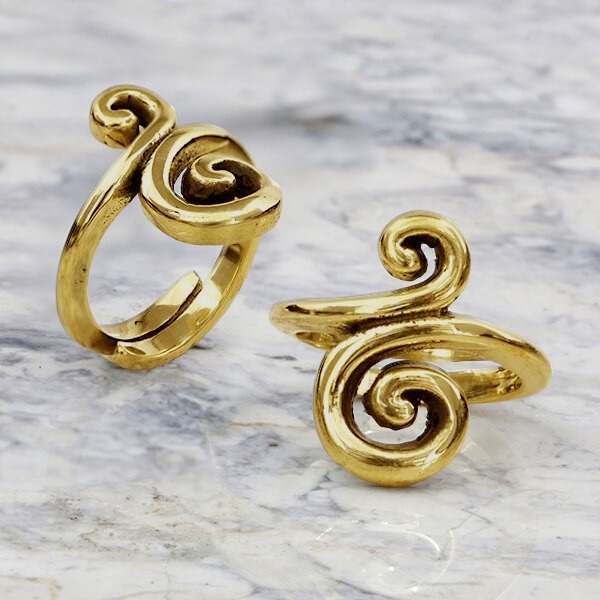 brass,finger,ring,tribal,jewelry