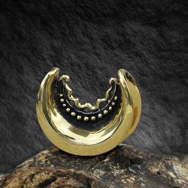 plug,brass,eyelet,ear,saddle,jewelry