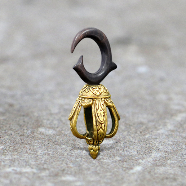 wood,brass,piercing,jewelry