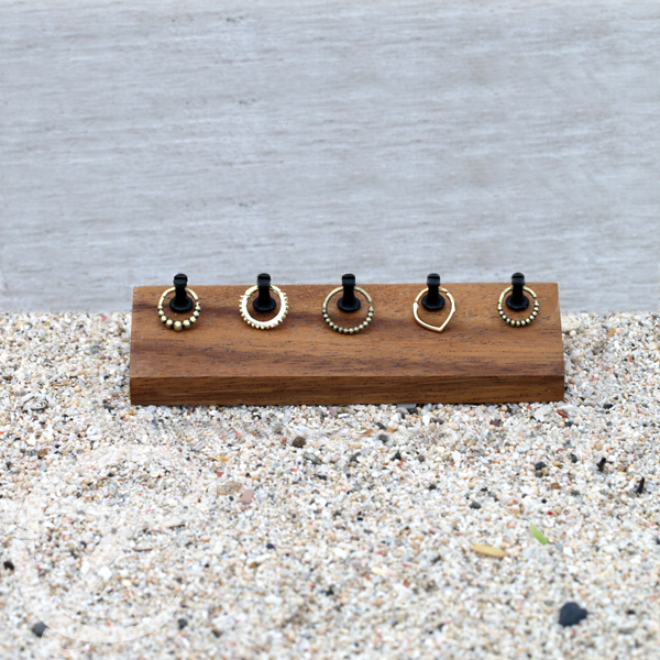 body piercing jewelry,piercing jewelry display,piercing bars,segment rings