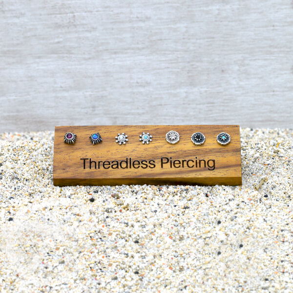 body piercing jewelry,piercing jewelry display,threadless piercing