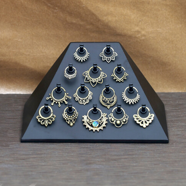 body piercing jewelry,piercing jewelry display,circular piercing bars,segment rings