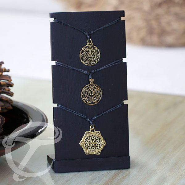 necklace display,wooden necklace display,necklace