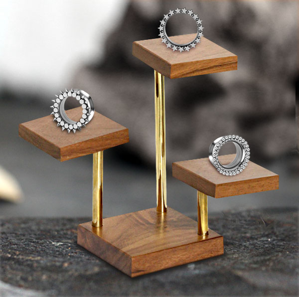 jewelry display,jewelry