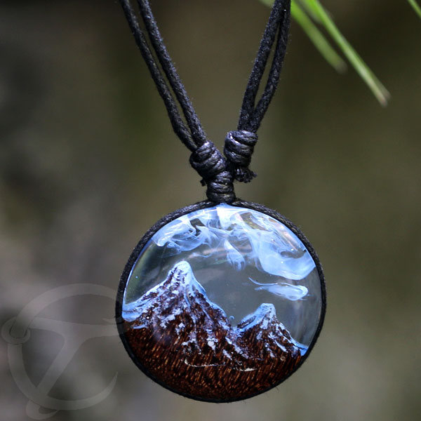 wooden epoxy pendant,resin jewelry epoxy,wooden resin necklace
