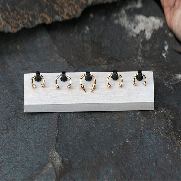 body piercing jewelry,piercing jewelry display,piercing bars,segment rings