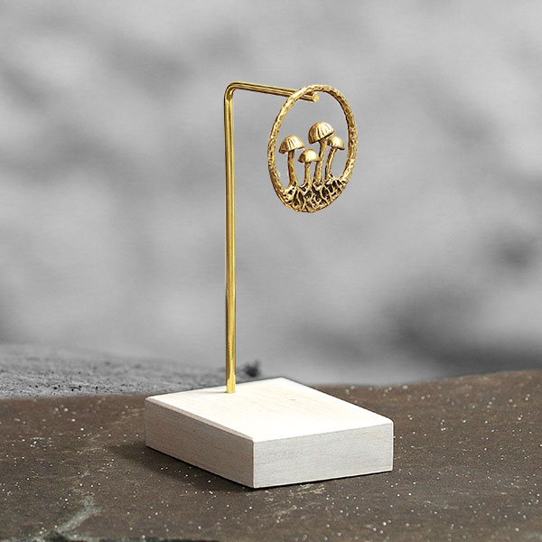 jewelry display stand,brass earrings,piercing hangers,bracelets