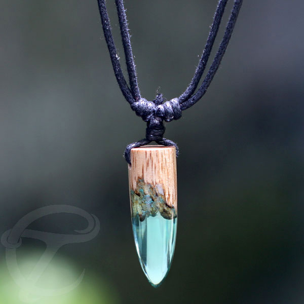 epoxy wood pendant,resin jewelry,resin wood necklace,epoxy wood jewelry