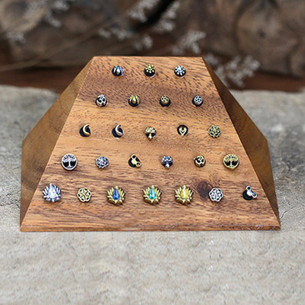 body piercing jewelry display,labret piercing jewelry,wooden jewelry display